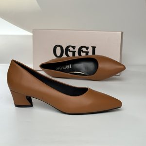 Escarpin A Demi Talon Carré Camel