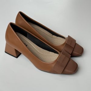 Escarpin A Demi Talon Carré bordeaux Camel